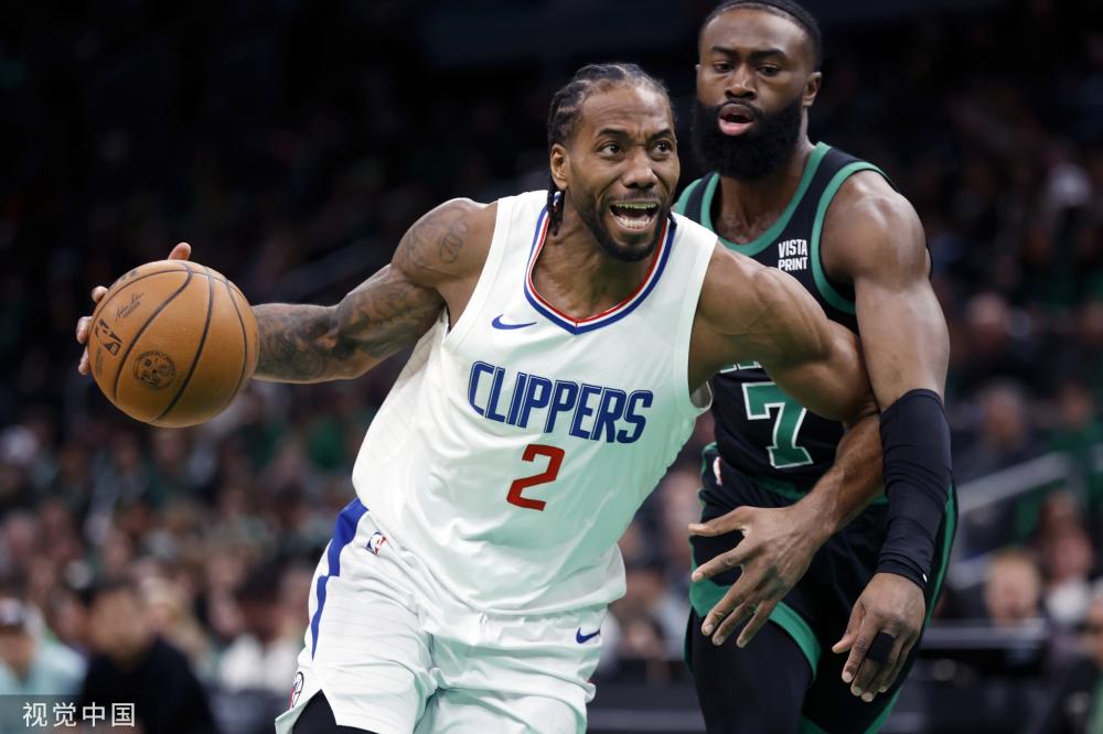 在他的基础 在他的基础