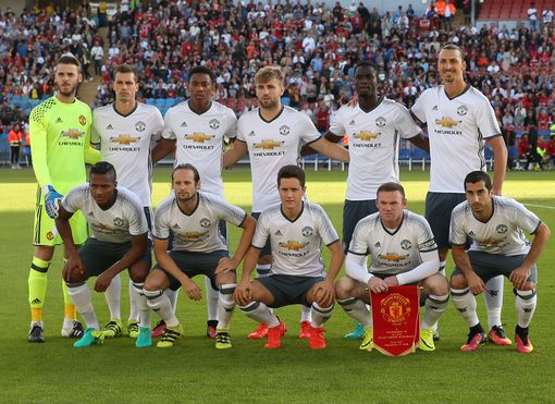 不仅归功于 不仅归功于