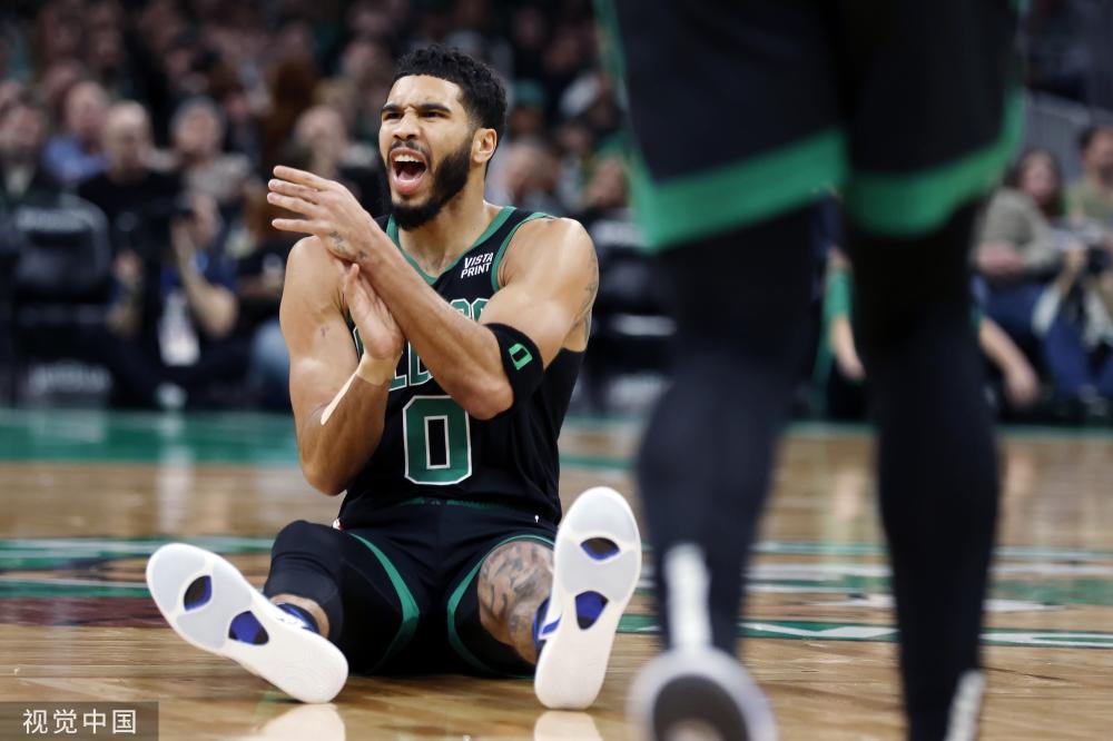 现代足球要 现代足球要