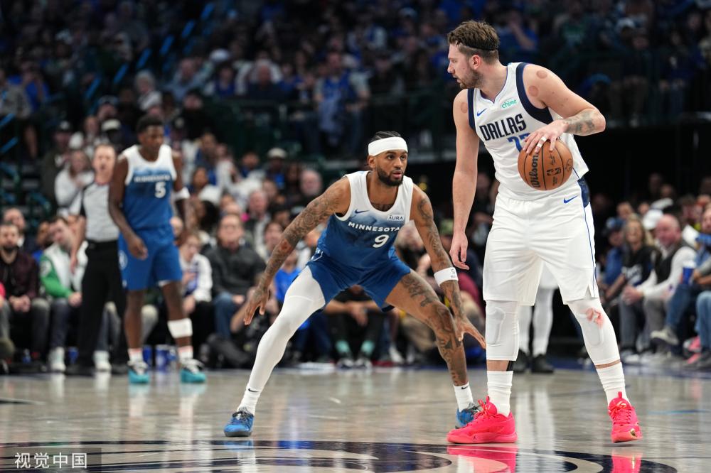 表现令人惊 表现令人惊